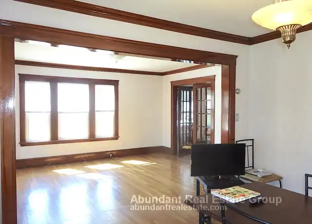 Property at 115 Playstead Rd Unit 2, Medford, MA, 02155, 2 beds, 1 bath, [object Object]