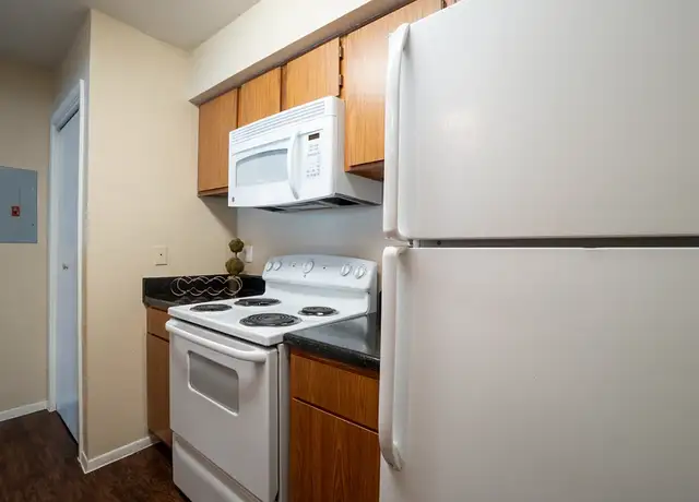 Photo of 1400 Clarewood Dr, San Marcos, TX 78666