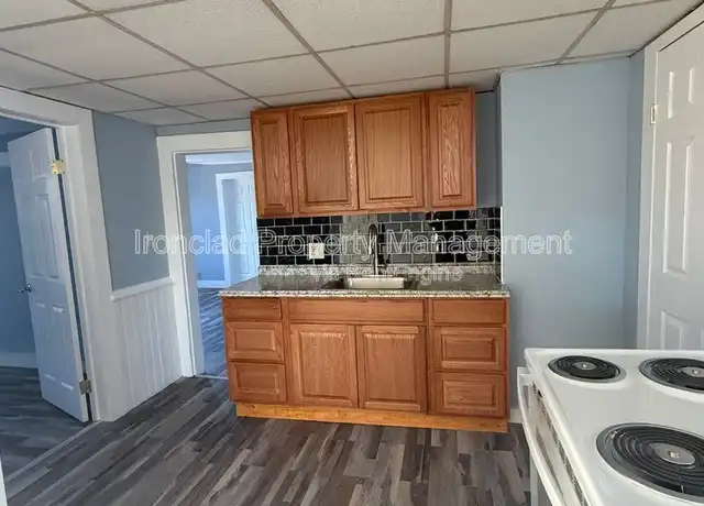 Property at 72 Prospect St Unit 2, Bristol, CT, 06010, 3 beds, 1 bath, [object Object]