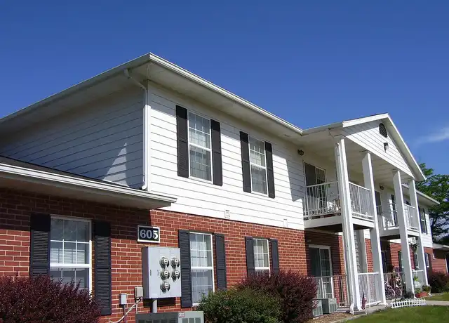 Property at 605 Cameron Villa Dr, Cameron, MO, 64429, 2-3 beds, 1-1.5 bath, [object Object]
