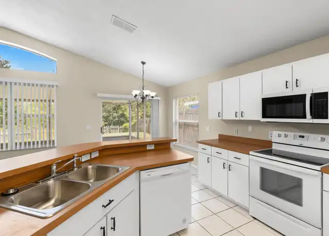 Property at 13722 Staghorn Rd, Tampa, FL, 33626, 3 beds, 2 baths, [object Object]