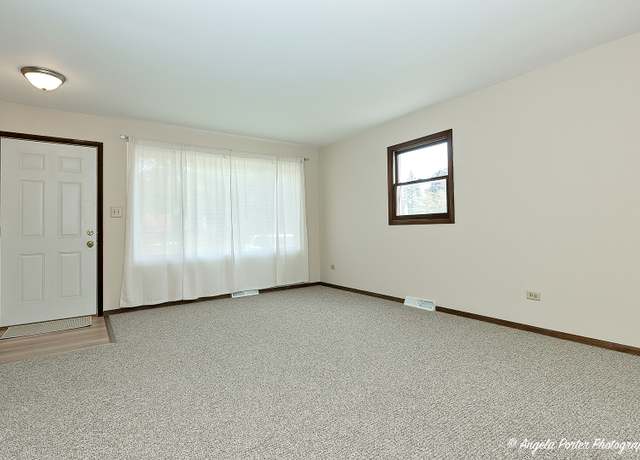 Photo of 522 North Ave, Antioch, IL 60002