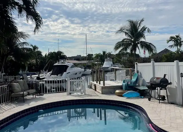 Property at 2708 NE 14th Street Cswy #2, Pompano Beach, FL, 33062, 2 beds, 1.5 baths, [object Object]