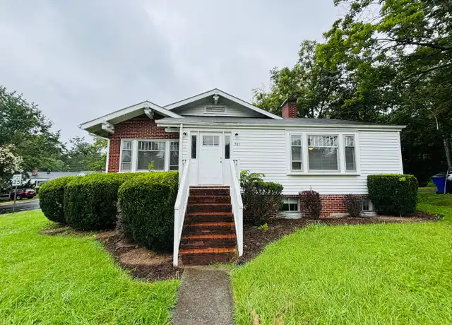 Property at 901 S Main St Unit A, Blacksburg, VA, 24060, 3 beds, 1 bath, [object Object]