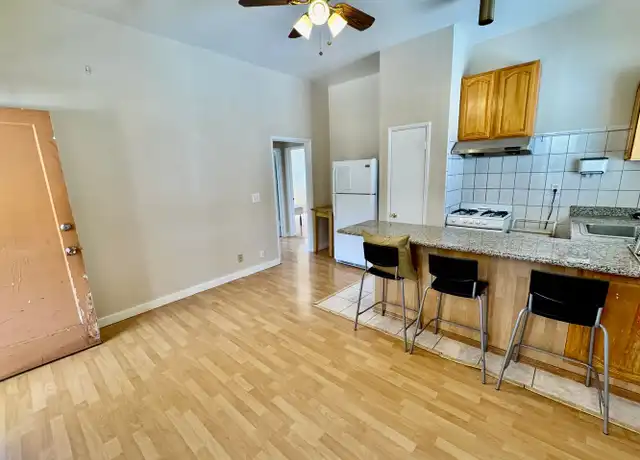 Property at 2815 Telegraph Ave Apt B, Berkeley, CA, 94705, 2 beds, 1 bath, [object Object]