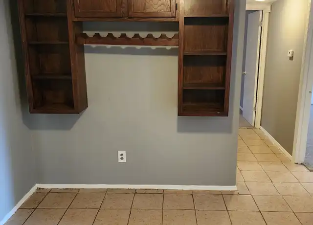 Property at 128 Cardinal Ln, Jonesboro, GA, 30238, 3 beds, 2 baths, [object Object]