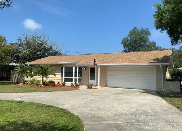 Property at 10200 110th St, Largo, FL, 33778, 2 beds, 2 baths, [object Object]
