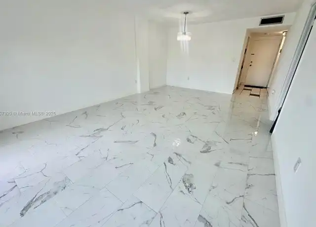 Property at 15600 NW 7th Ave #218, Miami, FL, 33169, 1 bed, 1 bath, [object Object]