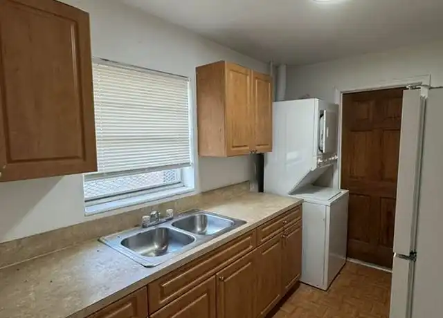 Property at 1245 W 35th St #1, Riviera Beach, FL, 33404, 2 beds, 1 bath, [object Object]