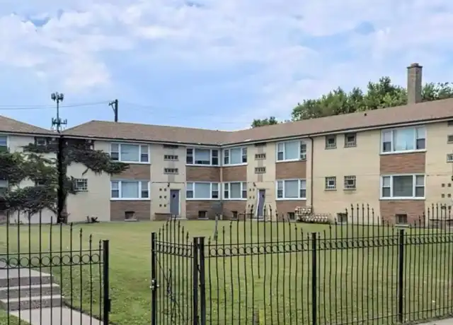 Property at 7026 S Cornell Ave, Chicago, IL, 60649, 1 bed, 1 bath, [object Object]