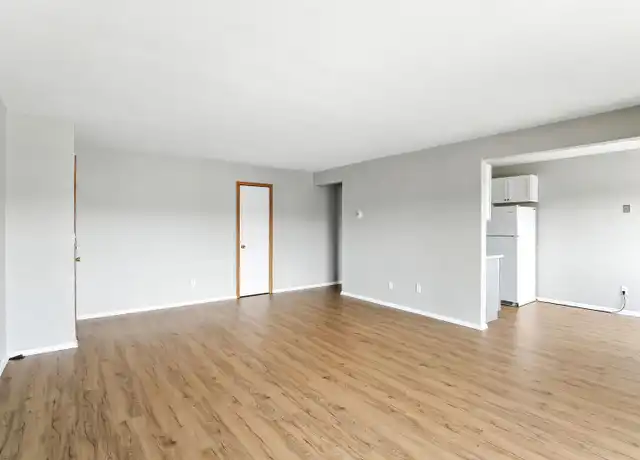 Property at 1749 Montana Ave E Unit 203, St Paul, MN, 55106, 2 beds, 1 bath, [object Object]