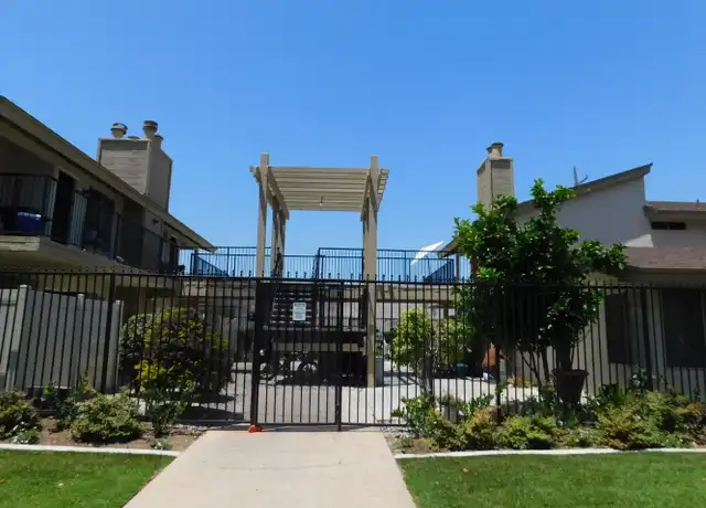 Property at 810 Center St Unit A101, Costa Mesa, CA, 92627, 1 bed, 1 bath, [object Object]