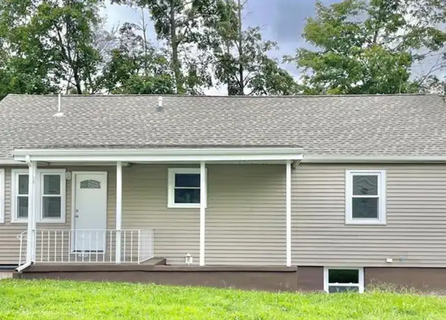Property at 95 Warner St, Hamden, CT, 06514, 2 beds, 1 bath, [object Object]