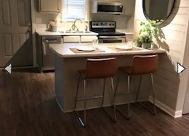 Property at Baytree Ridge - 1726 Poplar St, Valdosta, GA, 31601, 2 beds, 2 baths, [object Object]
