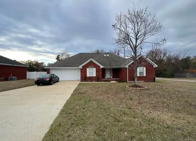 Property at 10120 Sunlight Dr, Tuscaloosa, AL, 35405, 4 beds, 2.5 baths, [object Object]