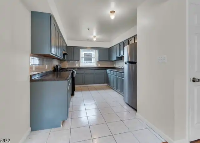 Property at 392 New St Unit 2, Newark, NJ, 07103, 3 beds, 2 baths, [object Object]