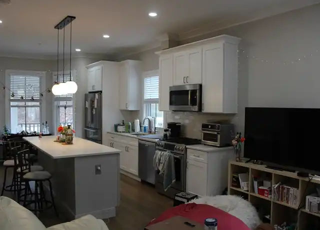 Property at 153 Foster St Unit 1, Boston, MA, 02135, 5 beds, 2 baths, [object Object]