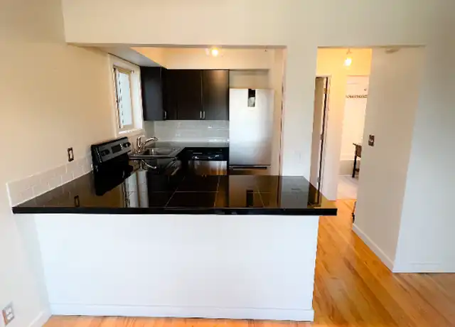 Property at 7106 California Ave SW #201, Seattle, WA, 98136, 1 bed, 1 bath, [object Object]
