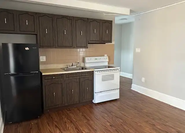 Property at 136 E Price St Unit 3, Philadelphia, PA, 19144, 1 bed, 1 bath, [object Object]