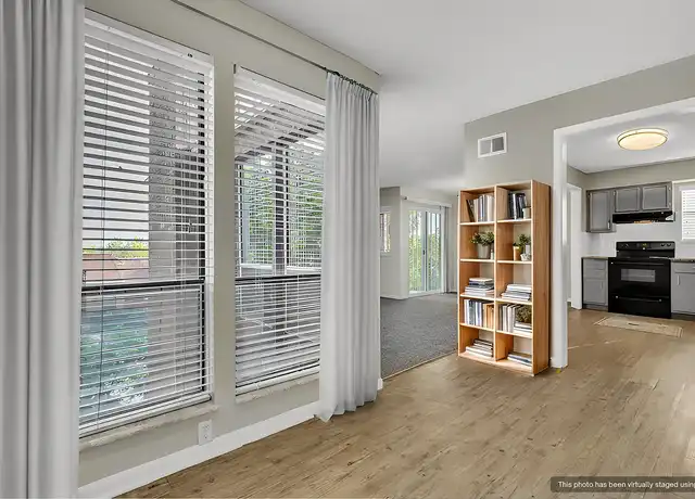 Property at Park South - 10841 State Line Rd, Kansas City, MO, 64114, 1 bed, 1.5 baths, [object Object]