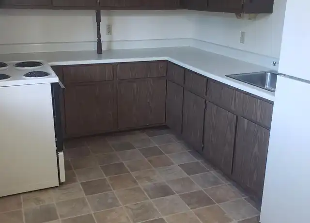Property at 112 W Strowbridge St Unit 03, Wausau, WI, 54401, 1 bed, 1 bath, [object Object]