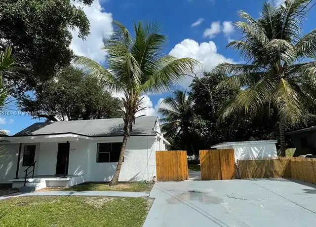 Property at 2265 NW 100th St Unit B, Miami, FL, 33147, 2 beds, 1 bath, [object Object]