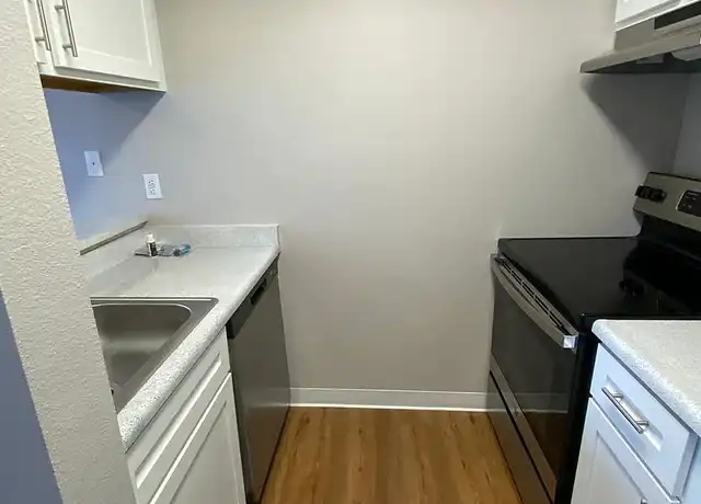 Property at Capitol Steps Apartments & Furnished Suites - 1633 Bellevue Ave, Seattle, WA, 98122, 2 beds, 2 baths, [object Object]