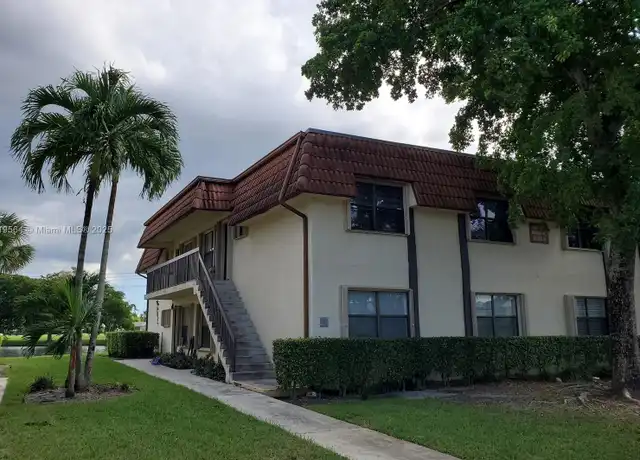 Property at 469 NW 100th Pl #204, Pembroke Pines, FL, 33024, 2 beds, 2 baths, [object Object]