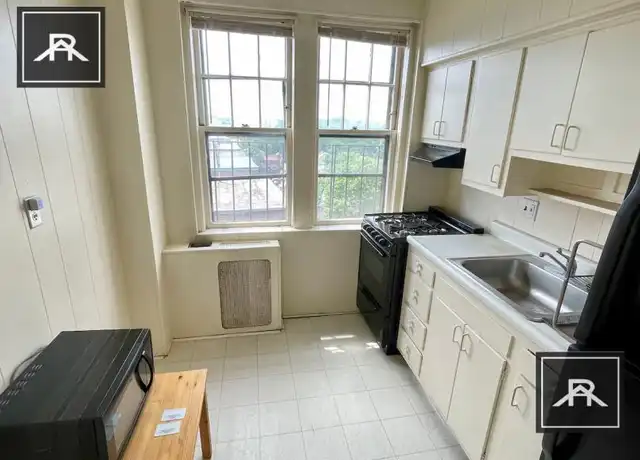 Property at 2005 Commonwealth Ave, Brighton, MA, 02135, 1 bed, 1 bath, [object Object]