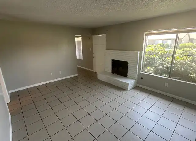 Property at 2711 Hollyhock Ln Apt A, Bakersfield, CA, 93309, 3 beds, 2 baths, [object Object]