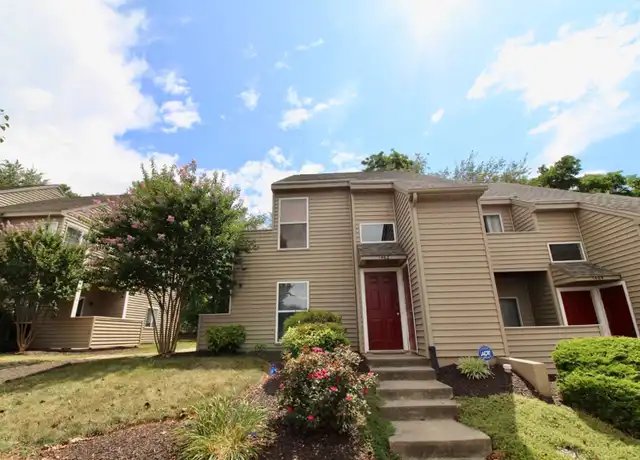 Property at 1462 Bradley Dr, Harrisonburg, VA, 22801, 4 beds, 2 baths, [object Object]