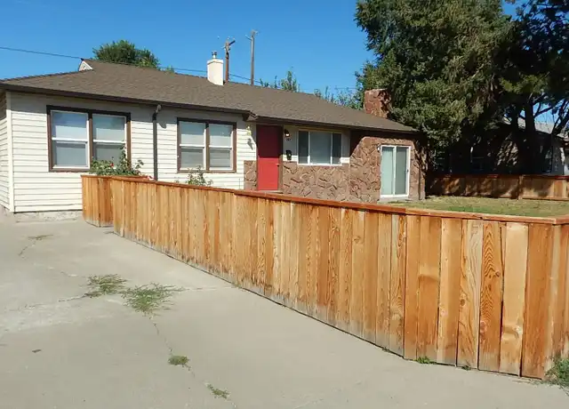 Property at 207 SW Ewen St, Prineville, OR, 97754, 3 beds, 1 bath, [object Object]