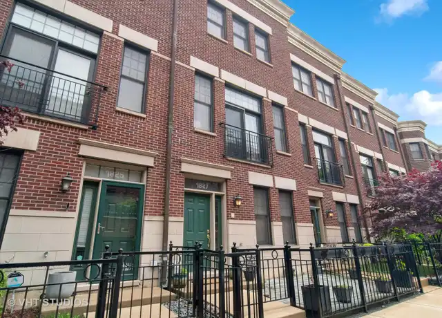 Property at 1827 S Prairie Pkwy, Chicago, IL, 60616, 3 beds, 2.5 baths, [object Object]