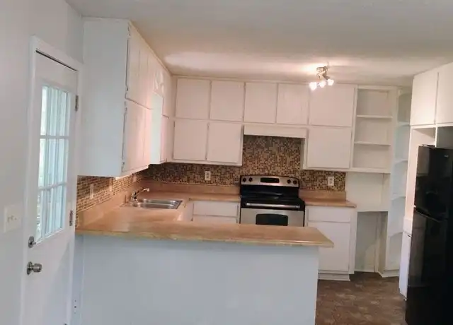 Property at 4208 W Village Pkwy, Ellenwood, GA, 30294, 4 beds, 3 baths, [object Object]