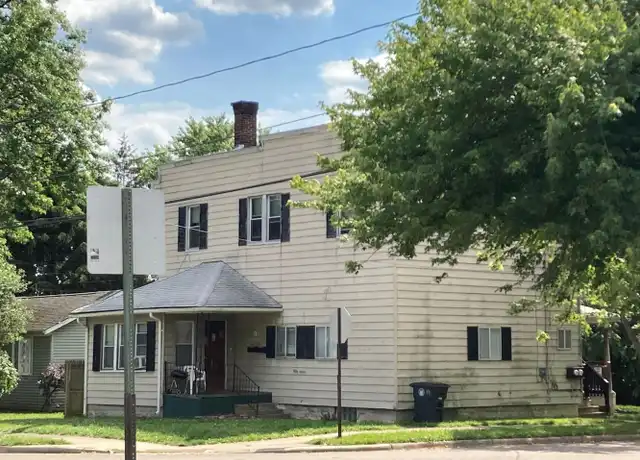 Property at 1102 Allendale Ave Unit 1 Down, Akron, OH, 44306, 3 beds, 1 bath, [object Object]