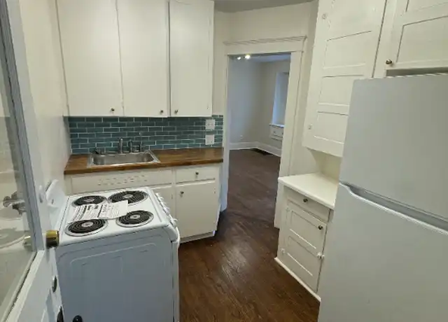 Property at 306 N Fairview Ave Unit 3085, Lansing, MI, 48912, 2 beds, 1 bath, [object Object]