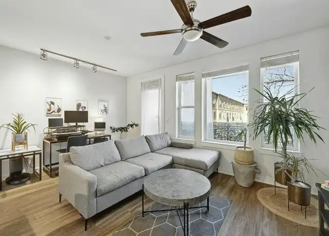 Property at 1900 Barton Springs Rd #4009, Austin, TX, 78704, 1 bed, 1 bath, [object Object]