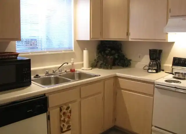 Property at 1210 Country View Pl, Toledo, OH, 43615, 2 beds, 1-2 bath, [object Object]