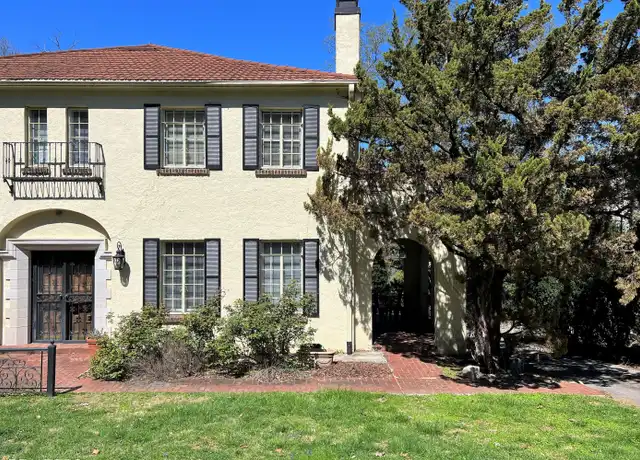 Property at 4039 Kingston Pike Unit 1, Knoxville, TN, 37919, 6 beds, 4.5 baths, [object Object]
