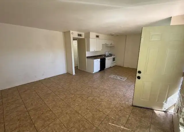 Property at 2333 W Glenrosa Ave #109, Phoenix, AZ, 85015, 2 beds, 1 bath, [object Object]