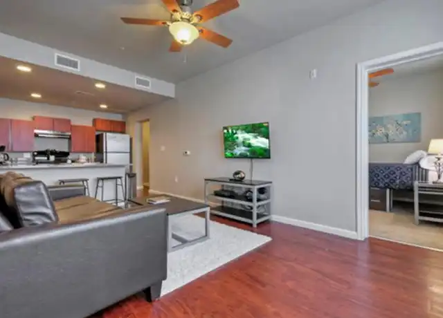 Property at 805 S 8th St, Waco, TX, 76706, 1 bed, 1 bath, [object Object]