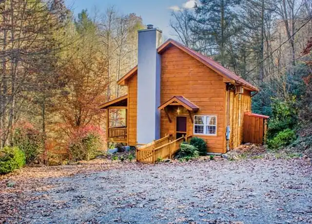 Property at 170 Hawksridge Creekside Dr, Franklin, NC, 28734, 3 beds, 2 baths, [object Object]