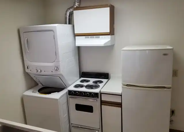 Property at 404 E Wilson St Unit 404-202, Madison, WI, 53703, 2 beds, 1 bath, [object Object]