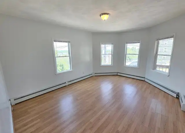Property at 41 Woodbine St, Providence, RI, 02906, 2 beds, 1 bath, [object Object]