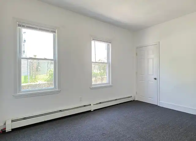 Property at 41 Woodbine St, Providence, RI, 02906, 2 beds, 1 bath, [object Object]