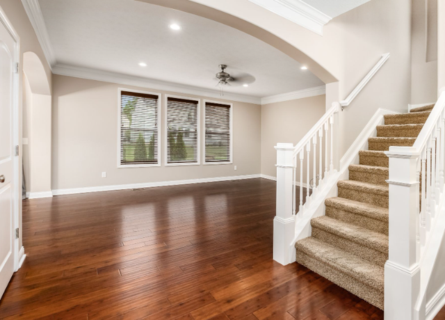 Photo of 294 McElhinny Ln, Lewis Center, OH 43035