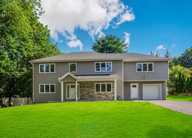 Property at 250 Blauvelt Rd, Pearl River, NY, 10965, 5 beds, 4 baths, [object Object]