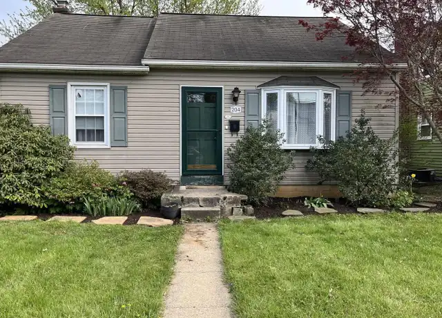 Property at 204 Wecaf Rd, New Holland, PA, 17557, 3 beds, 1 bath, [object Object]