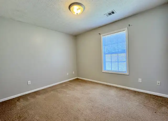 Property at 627 Builder Dr, Phenix City, AL, 36869, 3 beds, 2 baths, [object Object]