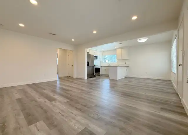 Property at 2708 W Orion Ave Unit 4, Santa Ana, CA, 92704, 2 beds, 1 bath, [object Object]